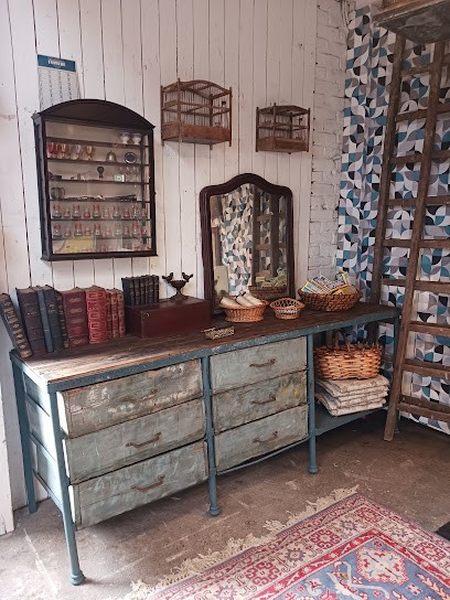 Decobroc, Magasin d'Antiquités à Wervicq-Sud