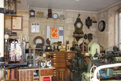 Antiquités Neuville Franck, Magasin d'Antiquités à Trouhans