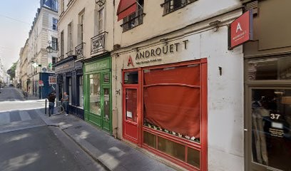 Teo Leo, Magasin d'Antiquités à Paris 07