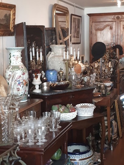 Français Jacky, Magasin d'Antiquités à Vittel