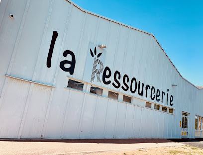 La Ressourcerie Du Précoval, Magasin De Seconde Main à Menneval