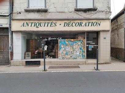 Au Grenier D Emilie, Magasin d'Antiquités à Bléré