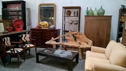 Brocante Histoires et Jardins, Magasin d'Antiquités à Saint-Martin-Laguépie