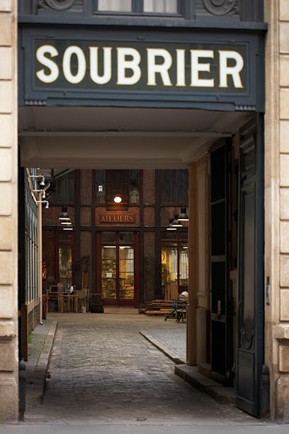 Soubrier, Magasin d'Antiquités à Paris 12