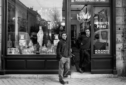 Pipat Antiquités, Magasin d'Antiquités à Blaye