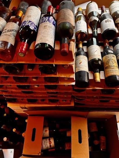 Bardotti Antiquaire, Magasin d'Antiquités à Beaune