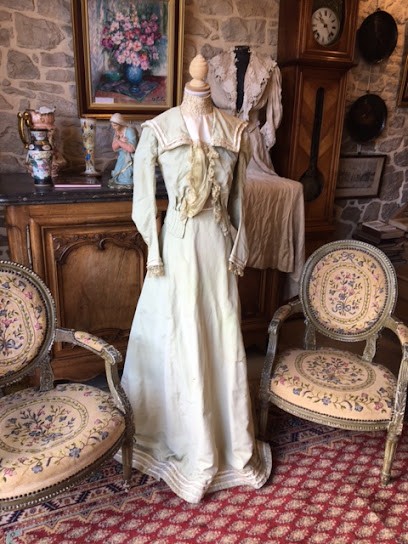 Antiquités Maillard Anne-Sylvie, Magasin d'Antiquités à Orgelet