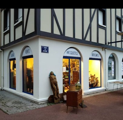 Brocante Normande - Débarras, Vente & Achat D'antiquités, Magasin d'Antiquités à Dives-sur-Mer