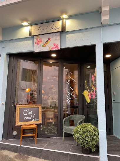 La Scène, Magasin d'Antiquités à Vannes