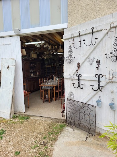 À Labonne Brocante, Magasin d'Antiquités à Villiers-Saint-Georges