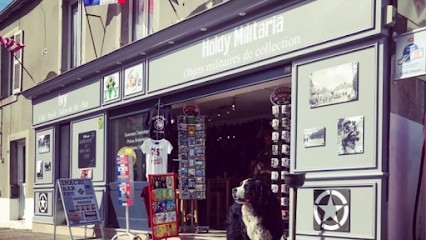 Le Holdy Military & Ivy Bar Utah Beach, Magasin d'Antiquités à Sainte-Marie-du-Mont