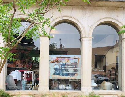 Brocante Aviné David, Magasin d'Antiquités à Pouilly-en-Auxois