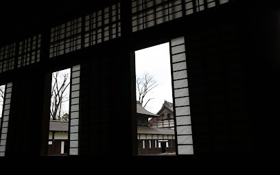 Luc Hédin KOGEIYA : antiquaire en art japonais, antiquités japonaises et art coréen, Magasin d'Antiquités à Vincennes