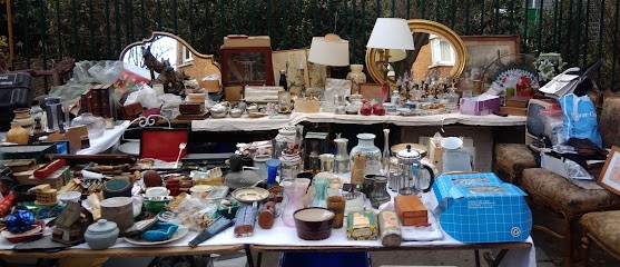 Cases Bardina Manuel, Magasin d'Antiquités au Raincy