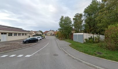 Lucas Gerard, Magasin d'Antiquités à Sirod