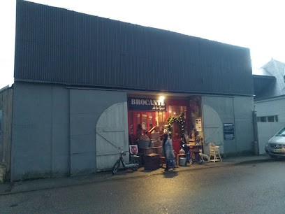 Brocante De La Gare Commare Olivier, Magasin d'Antiquités à Yvetot