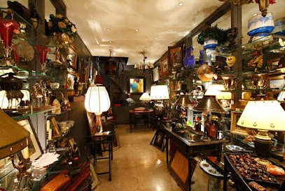 Antiquaire Brocanteur Edouard Beckert, Magasin d'Antiquités à Lunel