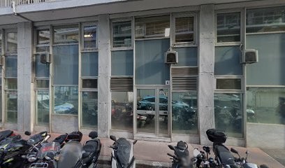 Antiquites Les Bourgeoises Près Du Negresco Achat De Meubles Bibelots Et Objets, Magasin d'Antiquités à Nice