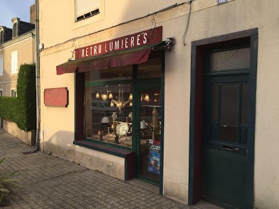 Rétro Lumières Antiquités, Magasin d'Antiquités à Durtal
