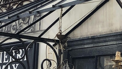 Antiquités Thierry May, Magasin d'Antiquités à Fontainebleau