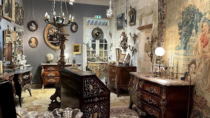 Bleu Céleste Antiquités, Magasin d'Antiquités à L'Isle-sur-la-Sorgue