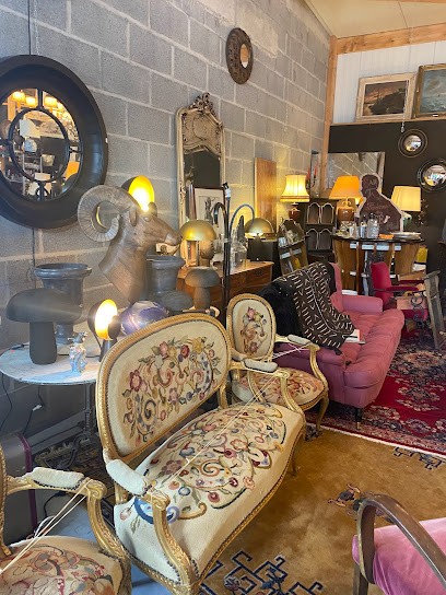 Brocatelier, Magasin d'Antiquités à Paimpol