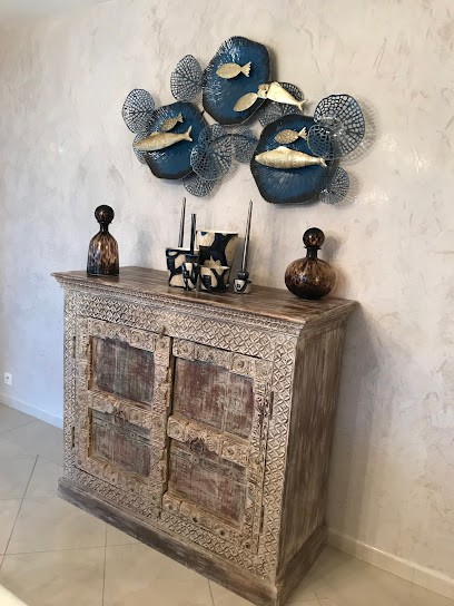 Les Greniers De Cadeuil (SARL), Magasin d'Antiquités à Sainte-Gemme