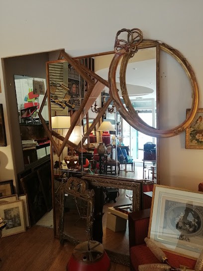 Galerie R de M, Magasin d'Antiquités à Oyonnax