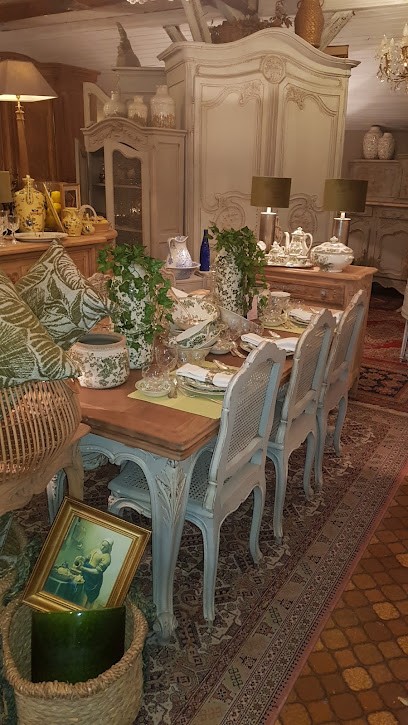 Brocantiq Provence, Magasin d'Antiquités à Meyrargues