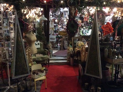 La Compagnie Du Cèdre, Magasin d'Antiquités à Troyes