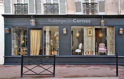 At The Time Of Cherries, Magasin d'Antiquités à Saint-Germain-en-Laye