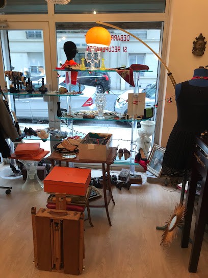 La Belle Epoque, Magasin d'Antiquités à Nice