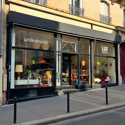 Unikobjekt Magasin D'antiquités à Paris 11
