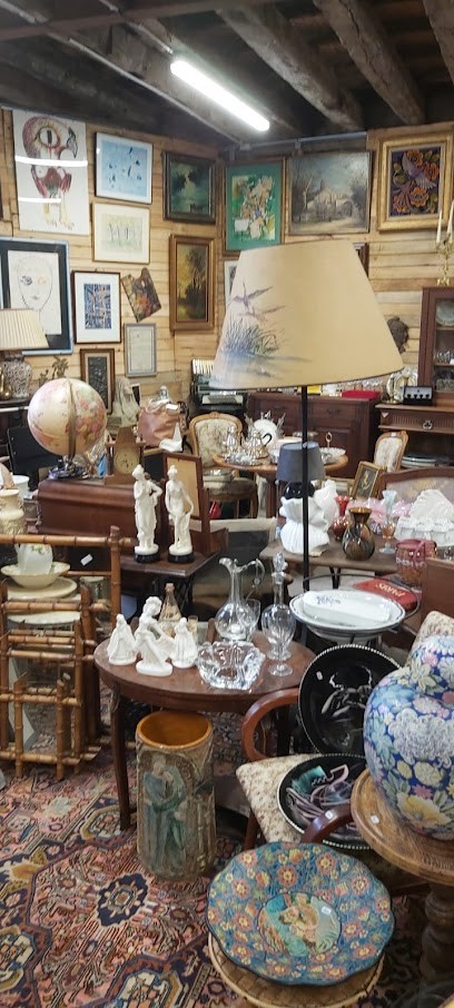 La Brocante Du Bourgeau, Magasin d'Antiquités à Romorantin-Lanthenay