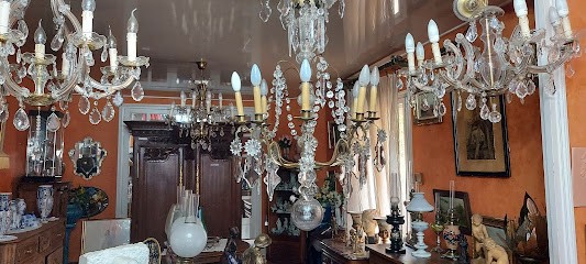 Lamine Guy, Magasin d'Antiquités à Hirson