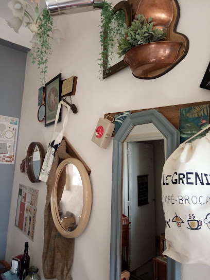Le Grenier Brocante, Magasin D'antiquités à Thézy-Glimont