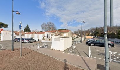 Onesippe Philippe, Magasin d'Antiquités à Saint-Victoret