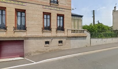 Hervé Kujawa Brocante, Magasin d'Antiquités à Chazelles-sur-Lyon