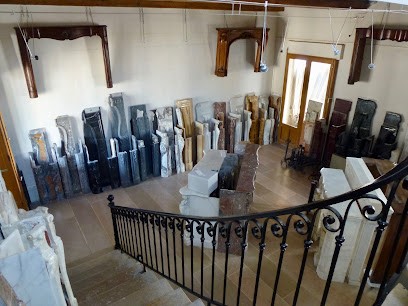 Cheminée marbre et matériaux anciens - Claude Augustin, Magasin d'Antiquités aux Chères