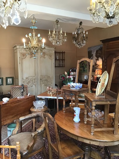 QUENTIN ANTIQUITÉS, Magasin d'Antiquités à Toucy