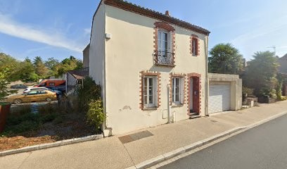 Begue Joel Marie Bernard, Magasin d'Antiquités à Clisson