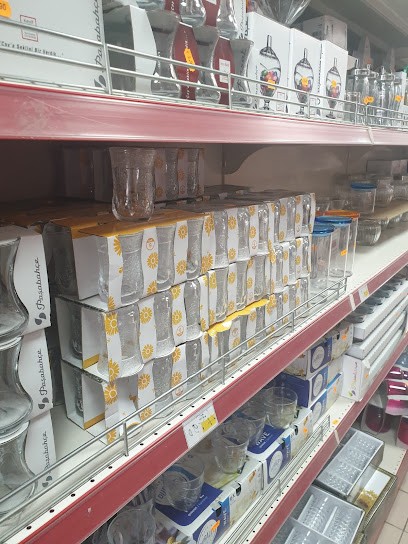 Sarl Yalcin, Magasin d'Antiquités à Carrières-sous-Poissy