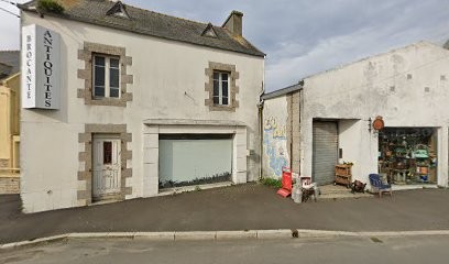 Liv An Amzer, Magasin d'Antiquités à Ploudalmézeau