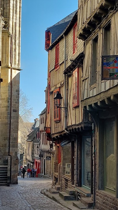 L'Oiseau Rare, Magasin d'Antiquités à Vannes