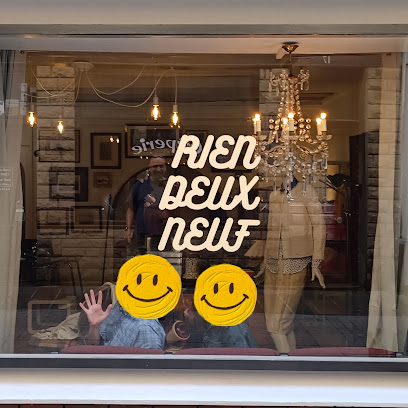 Rien Deux Neuf Magasin D'antiquités à Aurillac