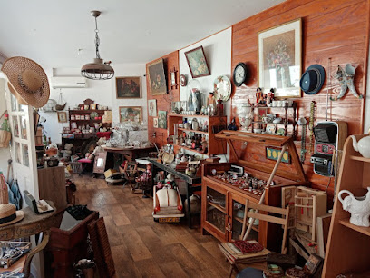 Les Garçons De Saint Jean, Antiquités Magasin D'antiquités à Aubeterre-sur-Dronne
