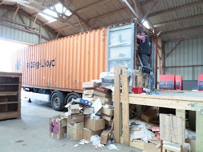 MonsieurBrocanteur, Magasin d'Antiquités à Ploudiry