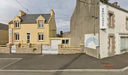 Guillemin Marie-Rose, Magasin d'Antiquités à Ploudalmézeau