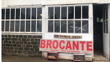 Mr James Broc, Magasin d'Antiquités à Saint-Cyr-du-Bailleul