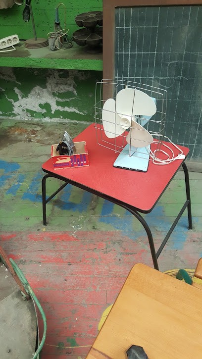 Un Coin Du Passé, Magasin d'Antiquités à Saint-Jean-de-Maurienne